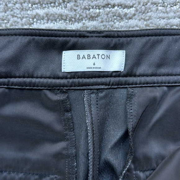 Aritzia Command Cropped Pant, black, size 6 - Picture 6 of 9